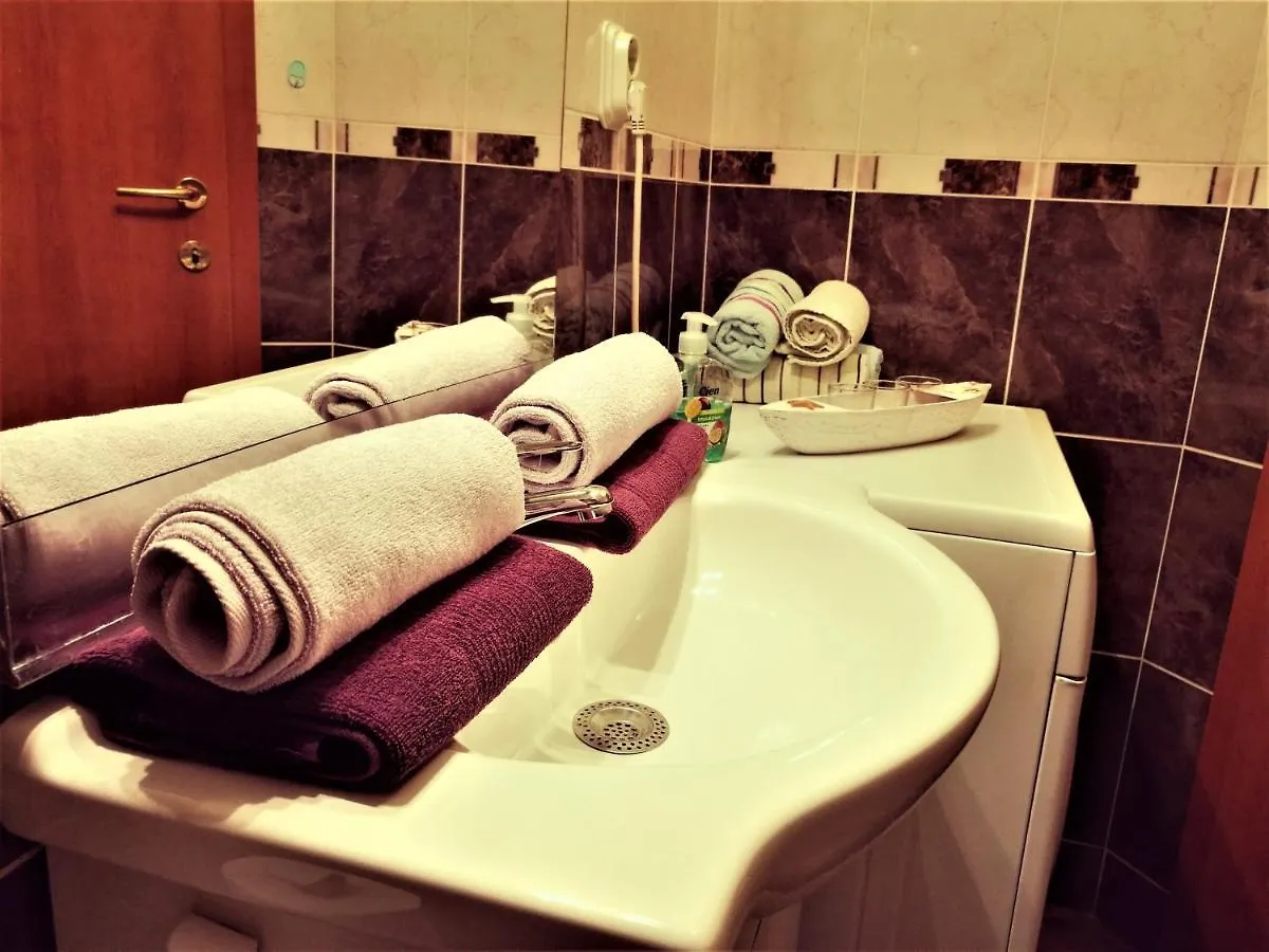 Apartment With Sea View In Trogir 0*,